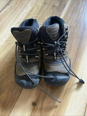 Keen Kids Brown and Black Outdoor Hiking Boots